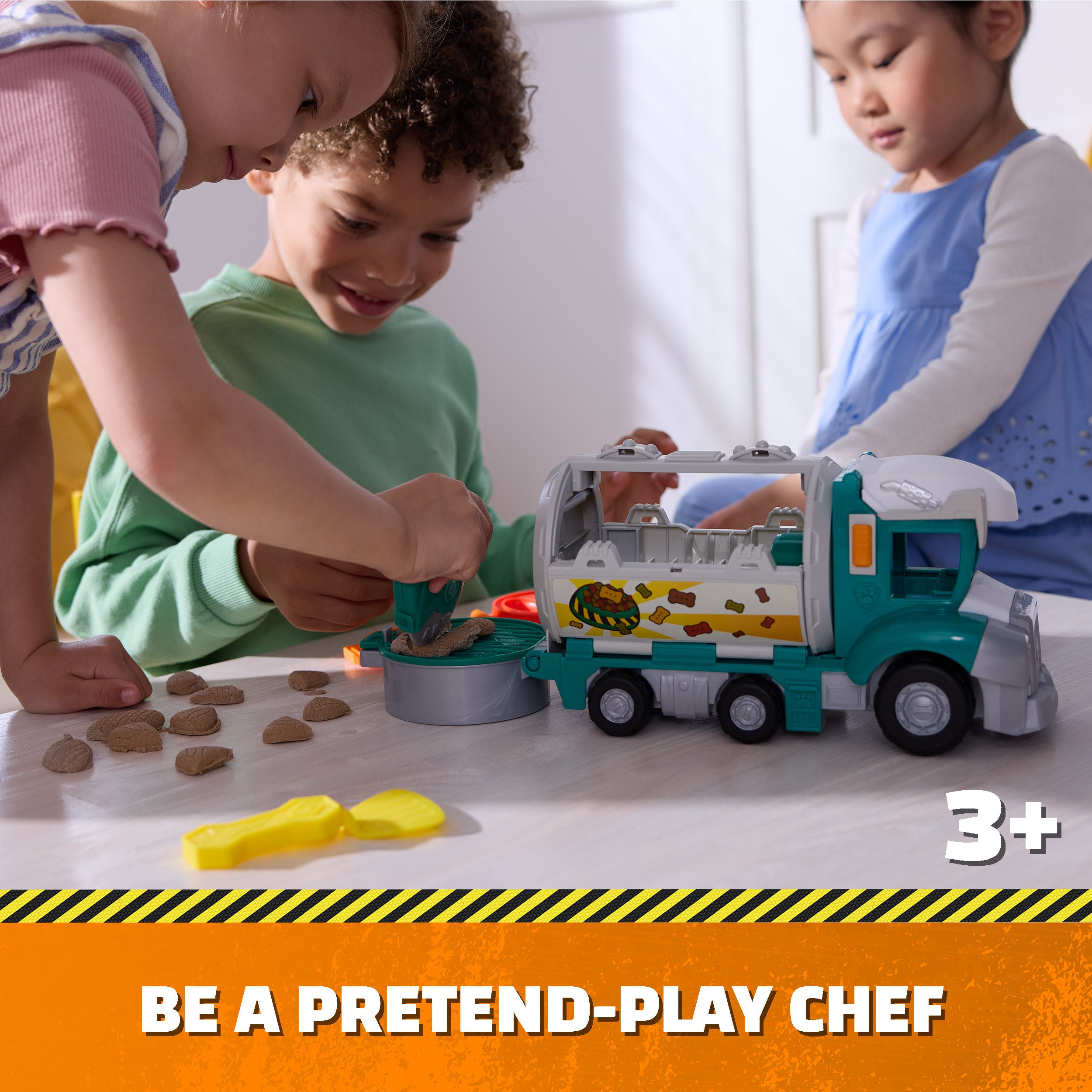 Rubble And Crew, Growlin’ Grub Food Truck Kinetic Sand Playset