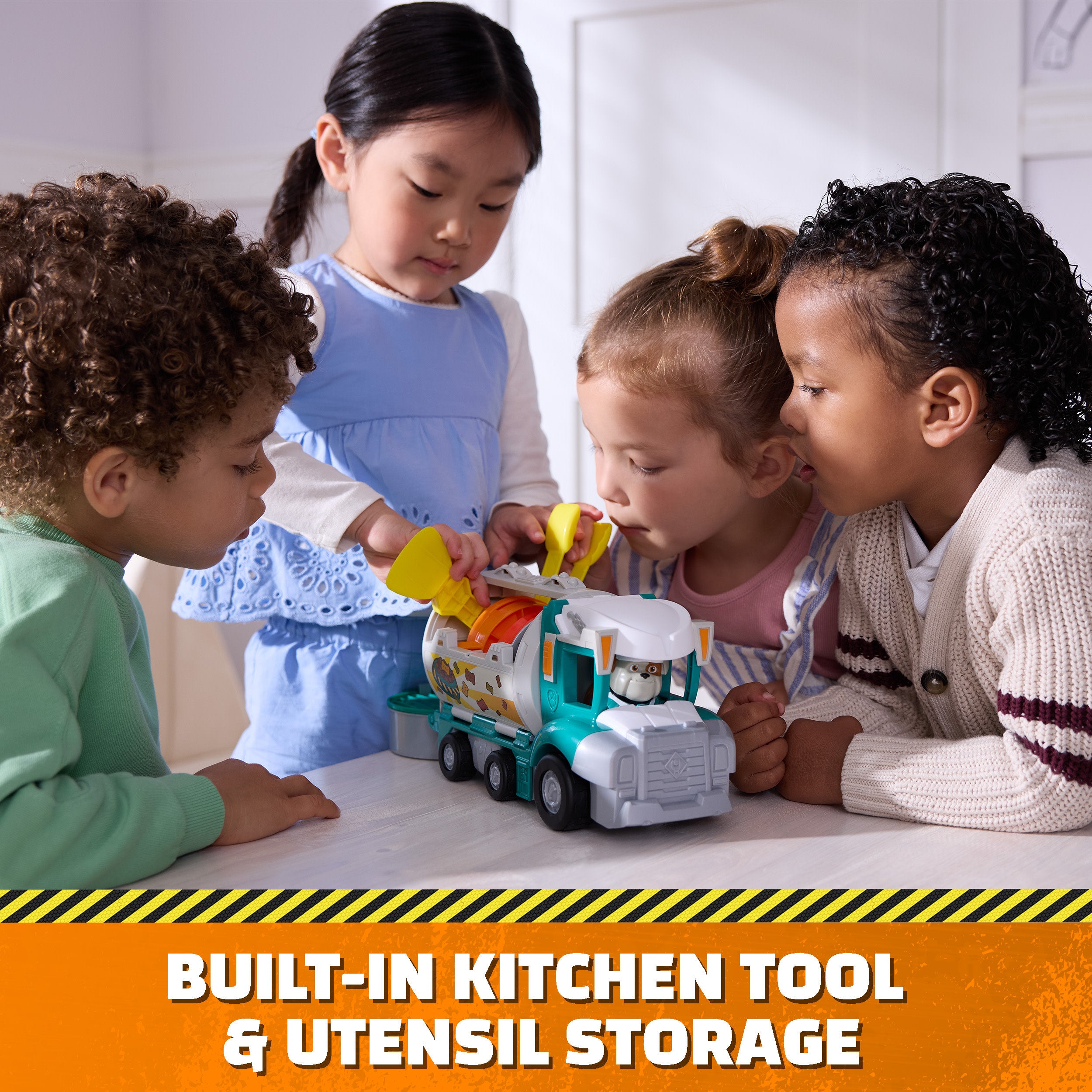 Rubble And Crew, Growlin’ Grub Food Truck Kinetic Sand Playset
