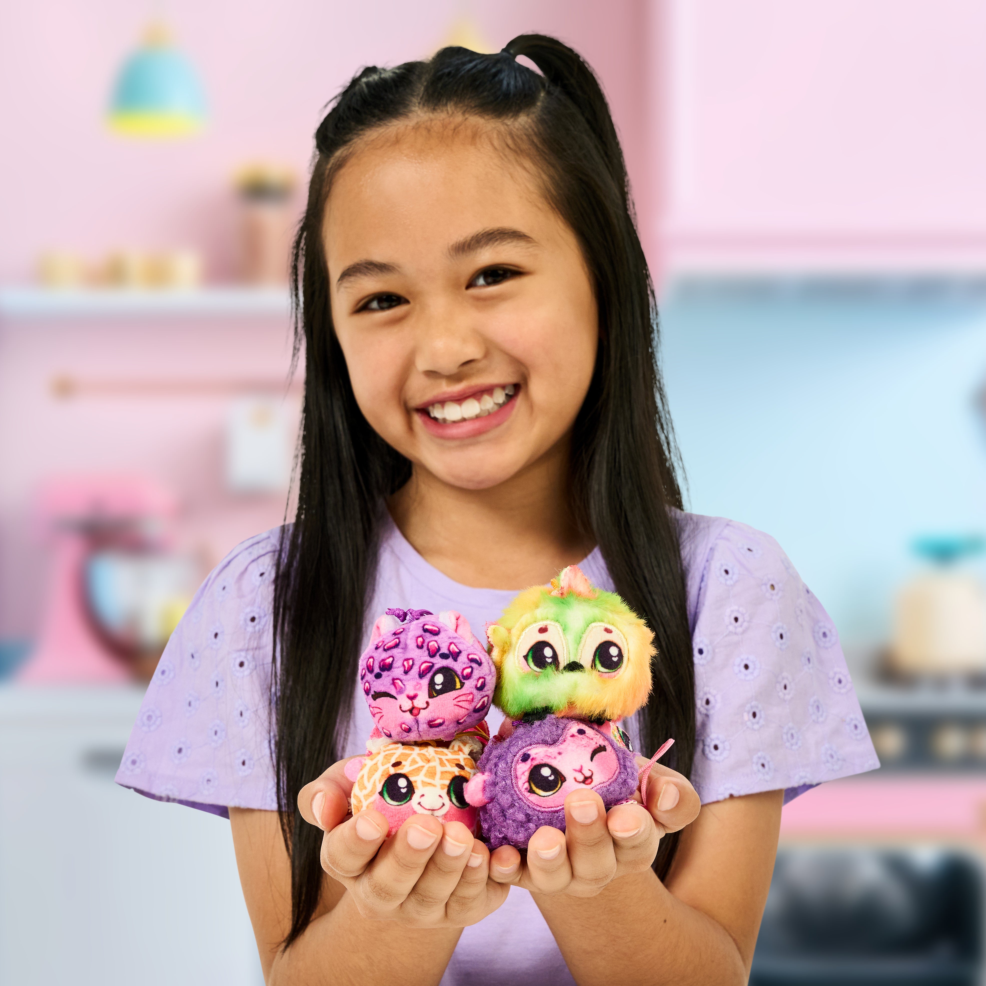 Cookeez Makery Yum Yumz Scented Surprise Plush Pets Assortment