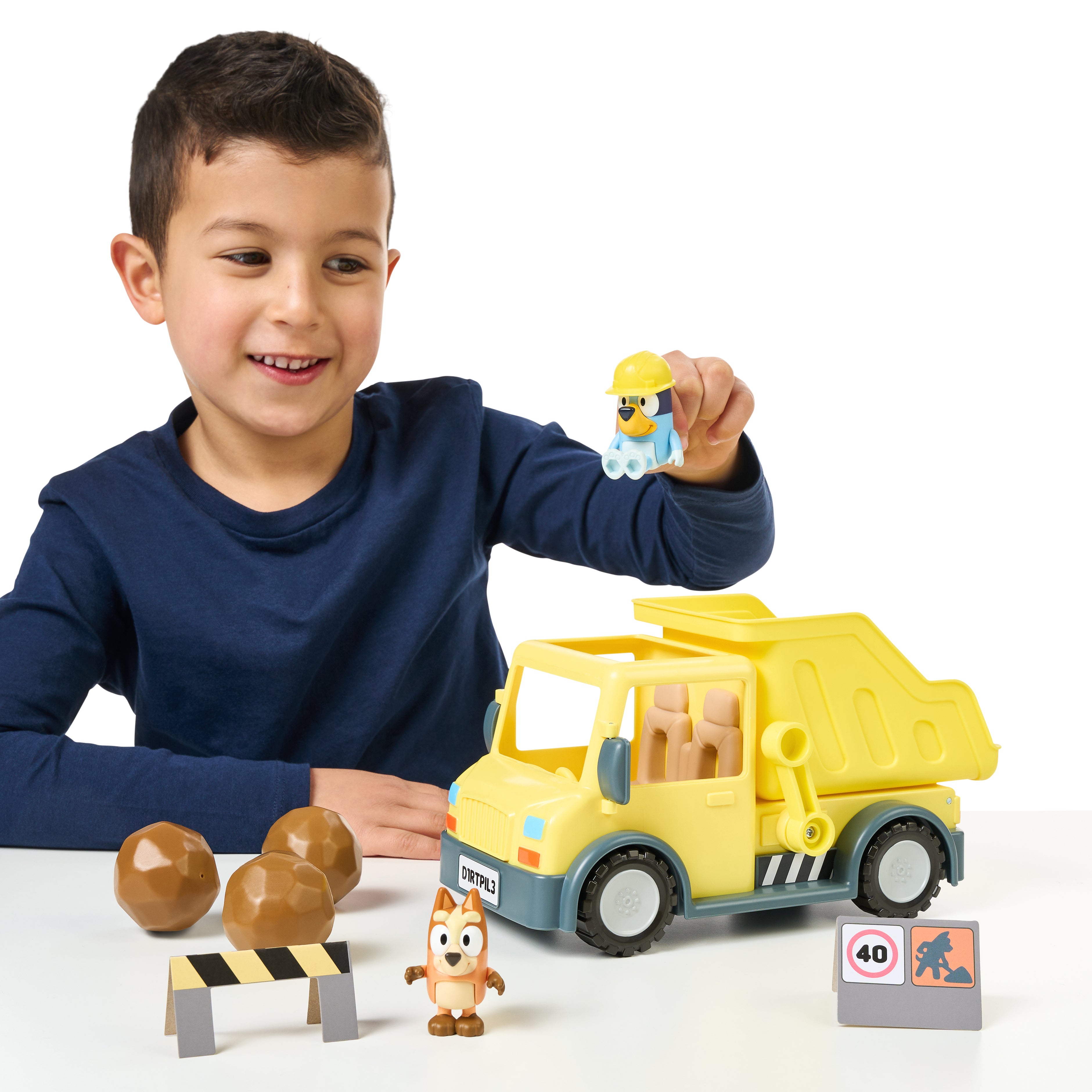 Bluey's Dump Truck With Exclusive Hard-Hat Bluey And Muddy Bingo Figures