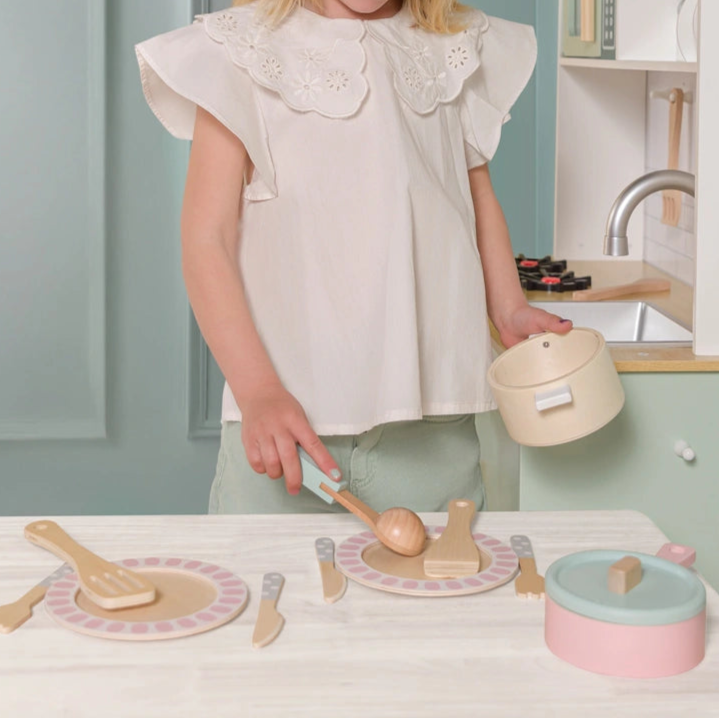 Kitchen Corner Wooden Pastel Cookware 12 Piece Playset