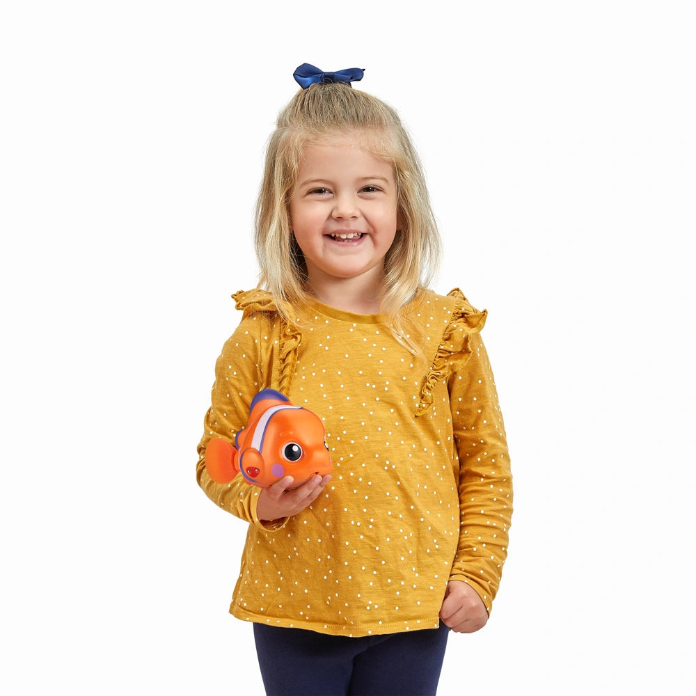 Robo Alive By Zuru Swimming Clown Fish Bath Toy