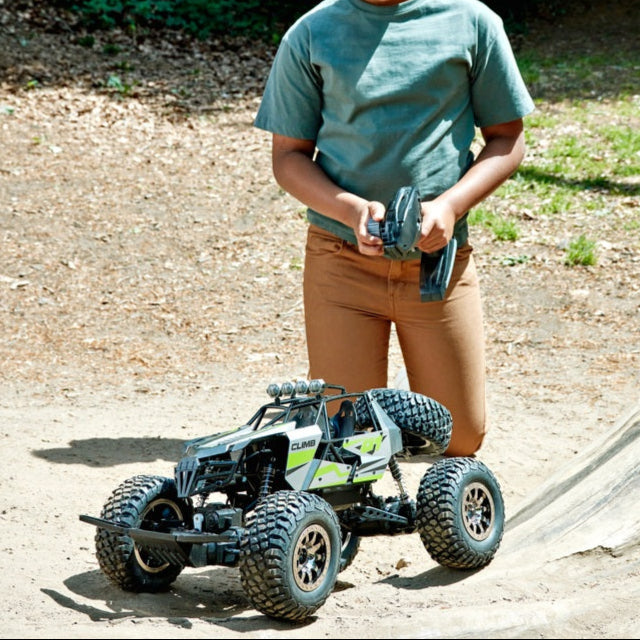Remote Control Titan Crawler Truck 1:8 Scale