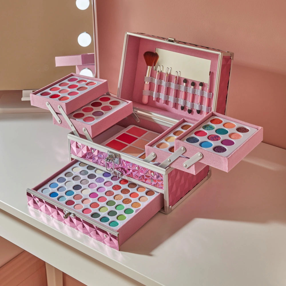 Mya Professional Make-Up Case