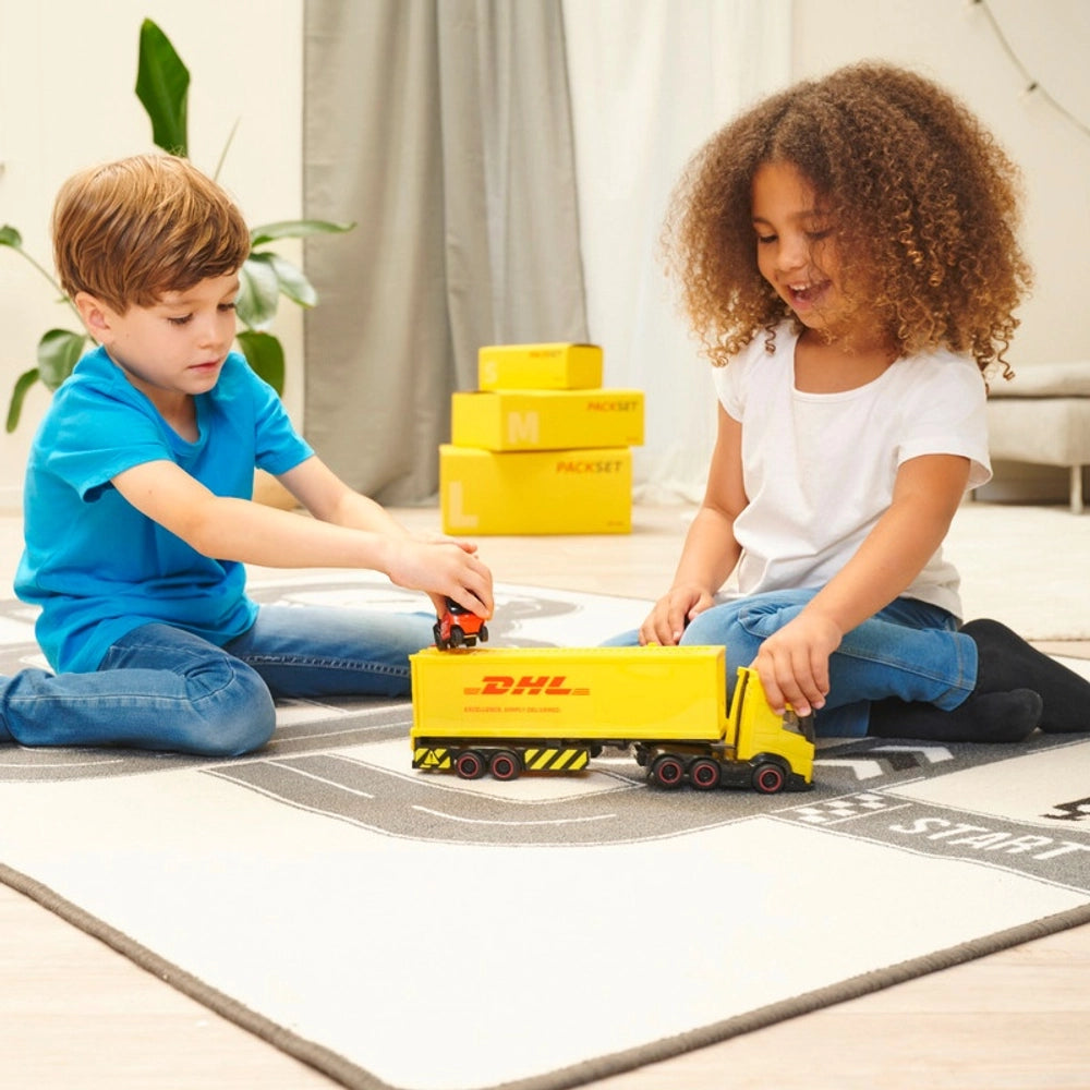 Dickie Toys Dhl Heavy Truck With Lights And Sounds