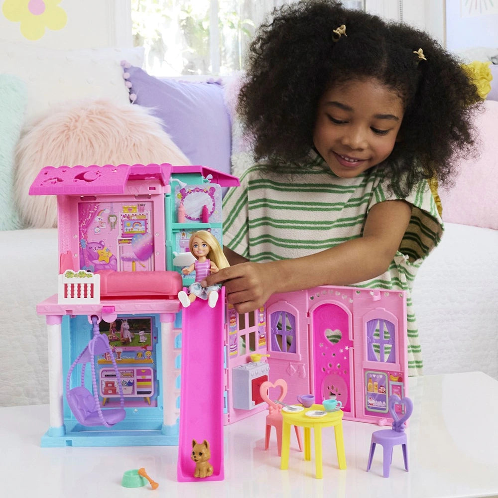 Barbie Family & Friends Playset Chelsea's Pop-Up House