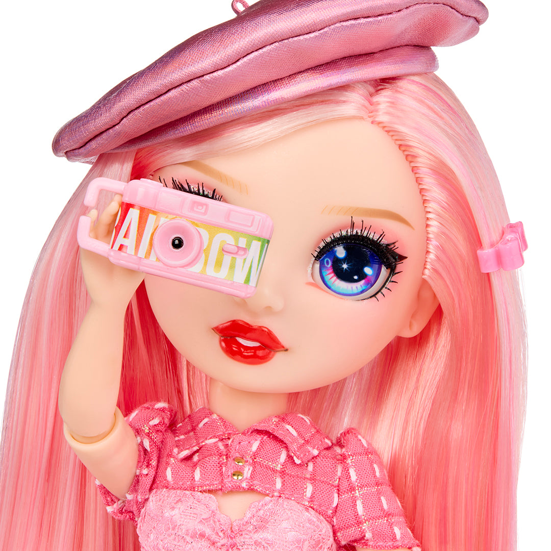 Rainbow High Pretty In Paris Fashion - Bella Parker (Pink)