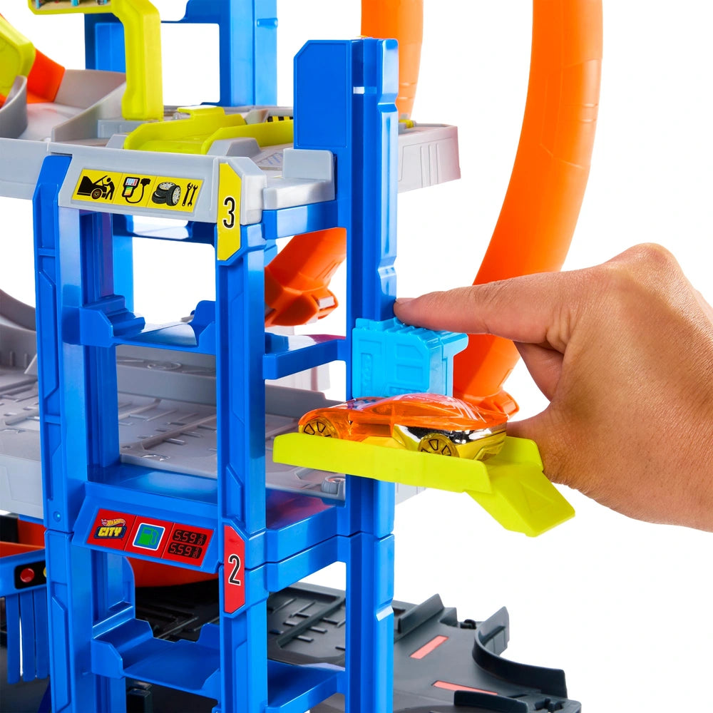 Hot Wheels Mega Loop Garage Set