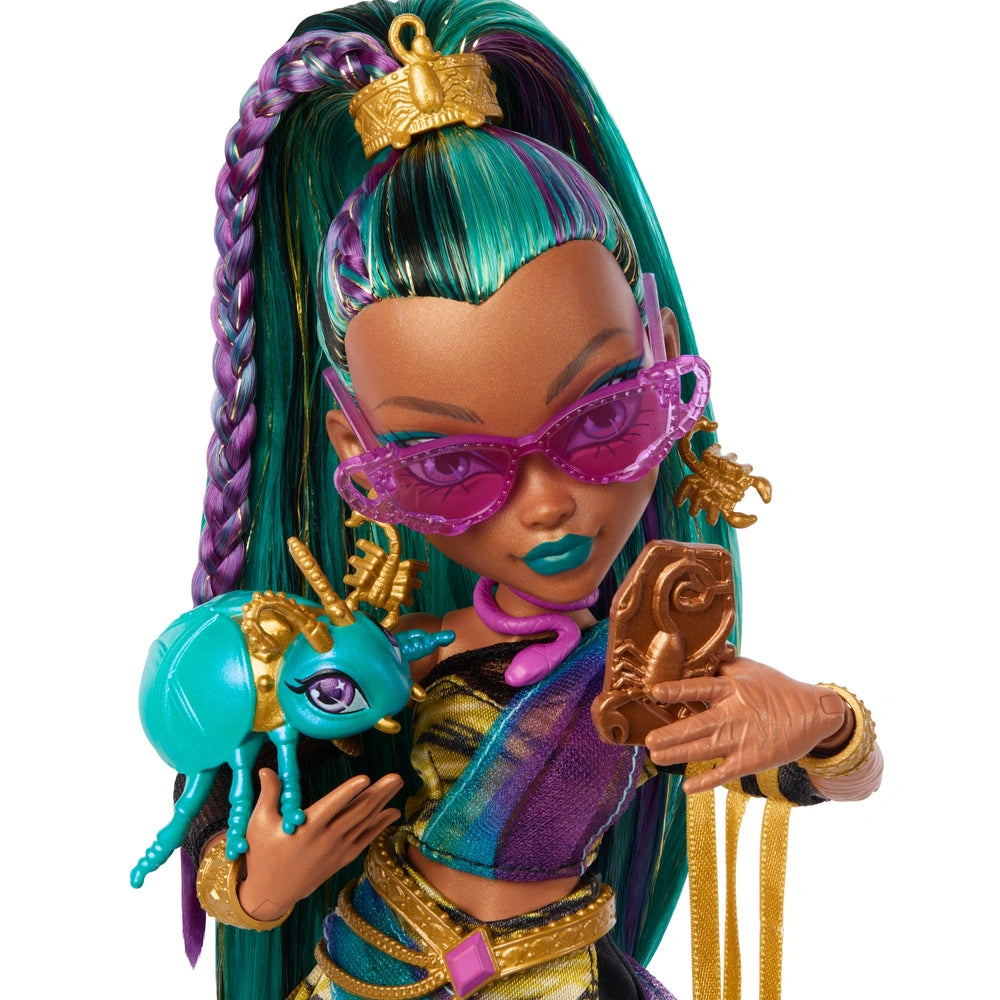 Monster High Doll Nefera De Nile With Pet