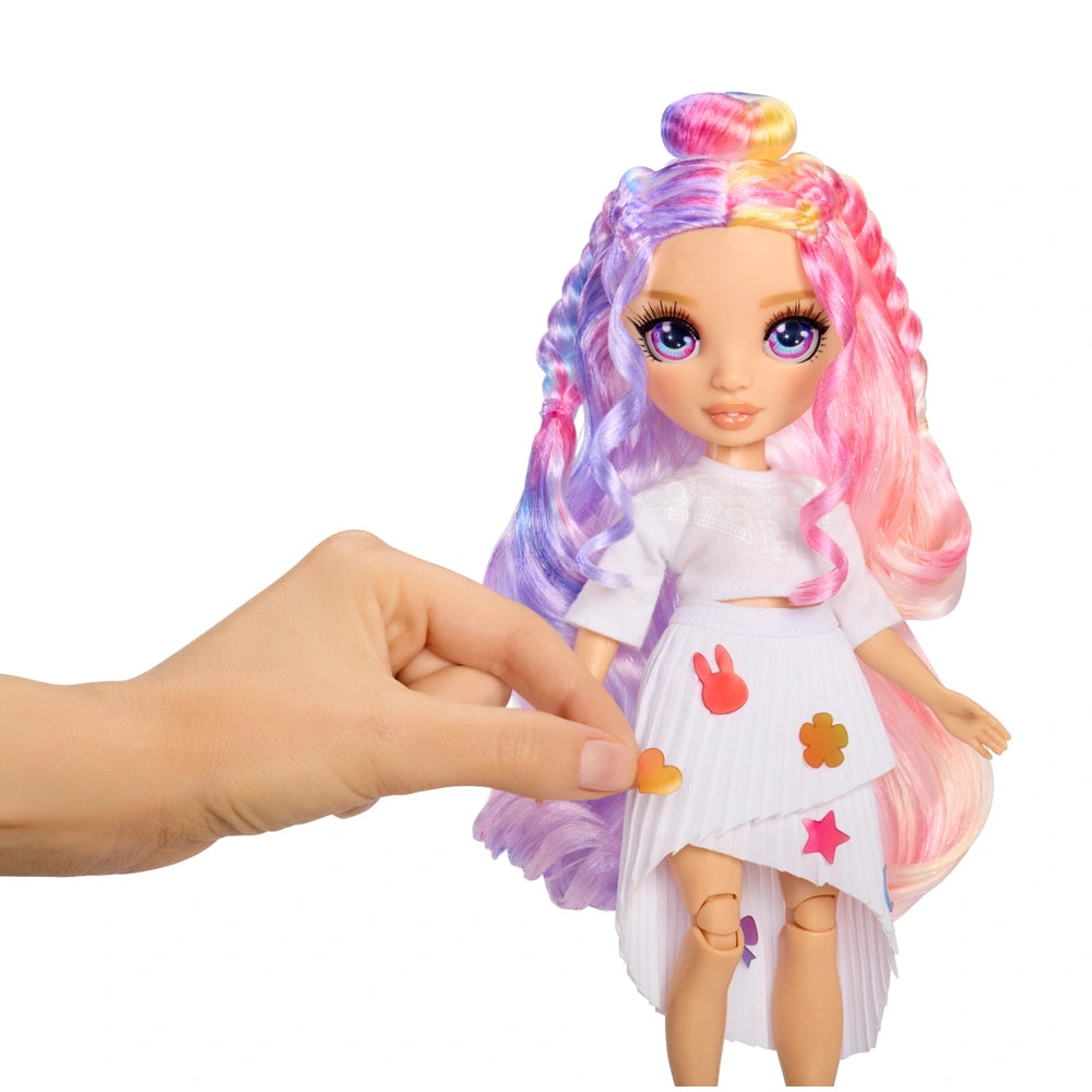 Rainbow High Fashion Doll Air Brush & Create