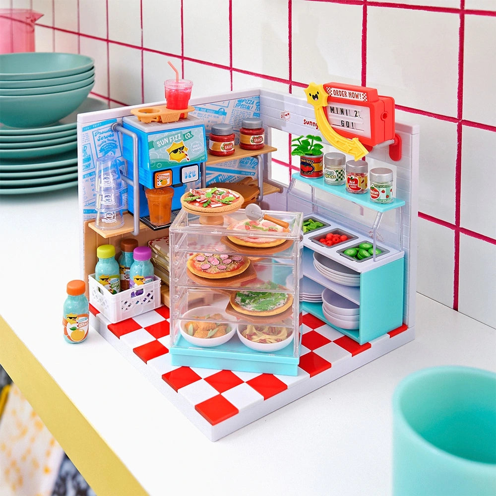 Mga's Miniverse Make It Mini Spaces Pizza Shop Building Set