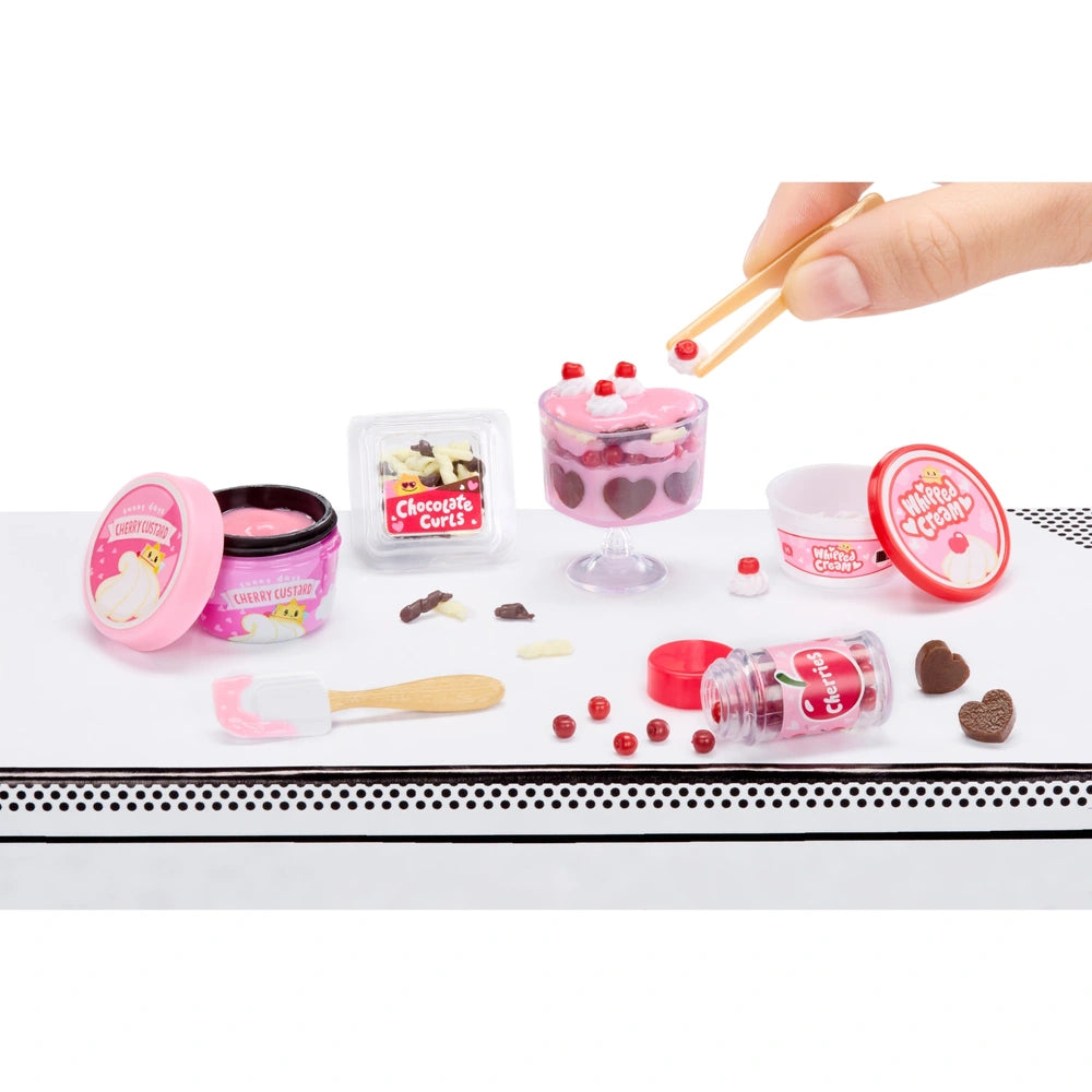 Mga's Miniverse: Make It Mini With Love Assortment Mga's Miniverse: Make It Mini With Love Assortment