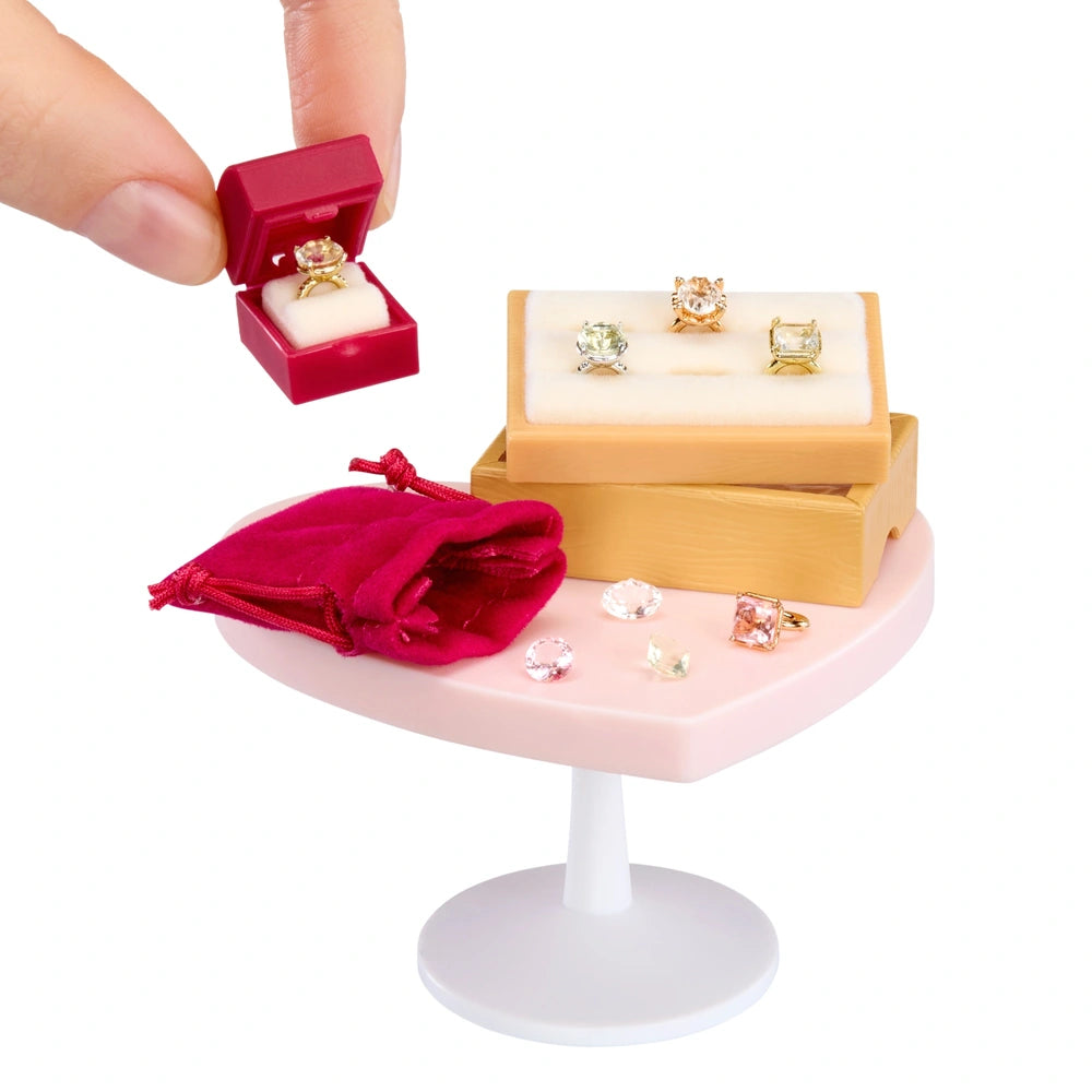 Mga's Miniverse: Make It Mini With Love Assortment