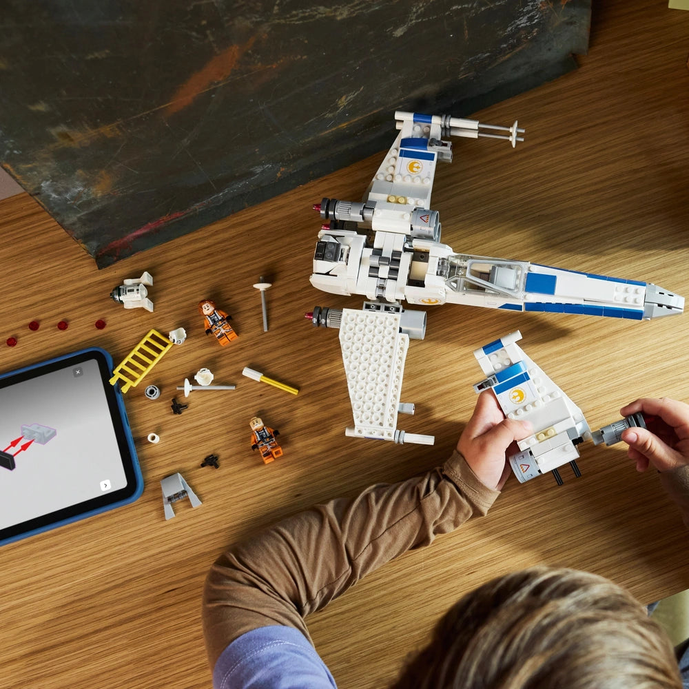 Lego Star Wars 75460 New Republic X-Wing Starfighter Set