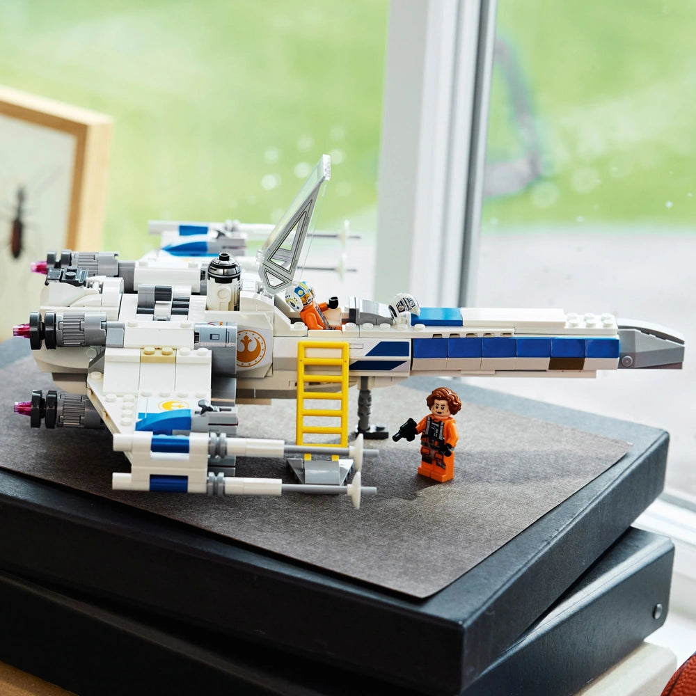 Lego Star Wars 75460 New Republic X-Wing Starfighter Set