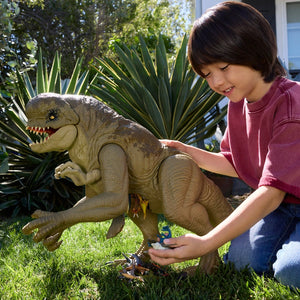 Jurassic World Dinosaur Super Colossal Action Figure Distortus Rex
