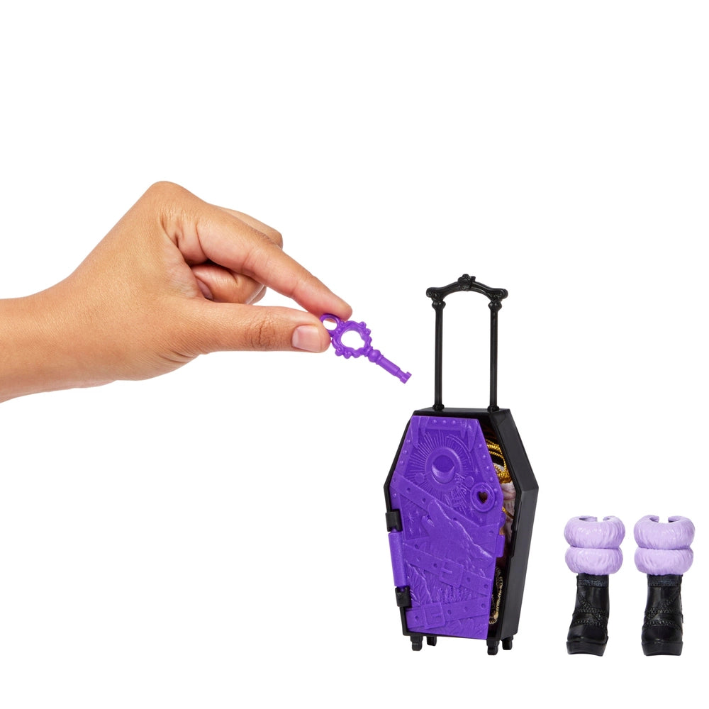 Monster High Skulltimate Secrets: Destination Cabin Slay-Cation Clawdeen Wolf Doll