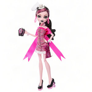 Monster High Dawn Of The Dance Draculaura Reproduction Doll