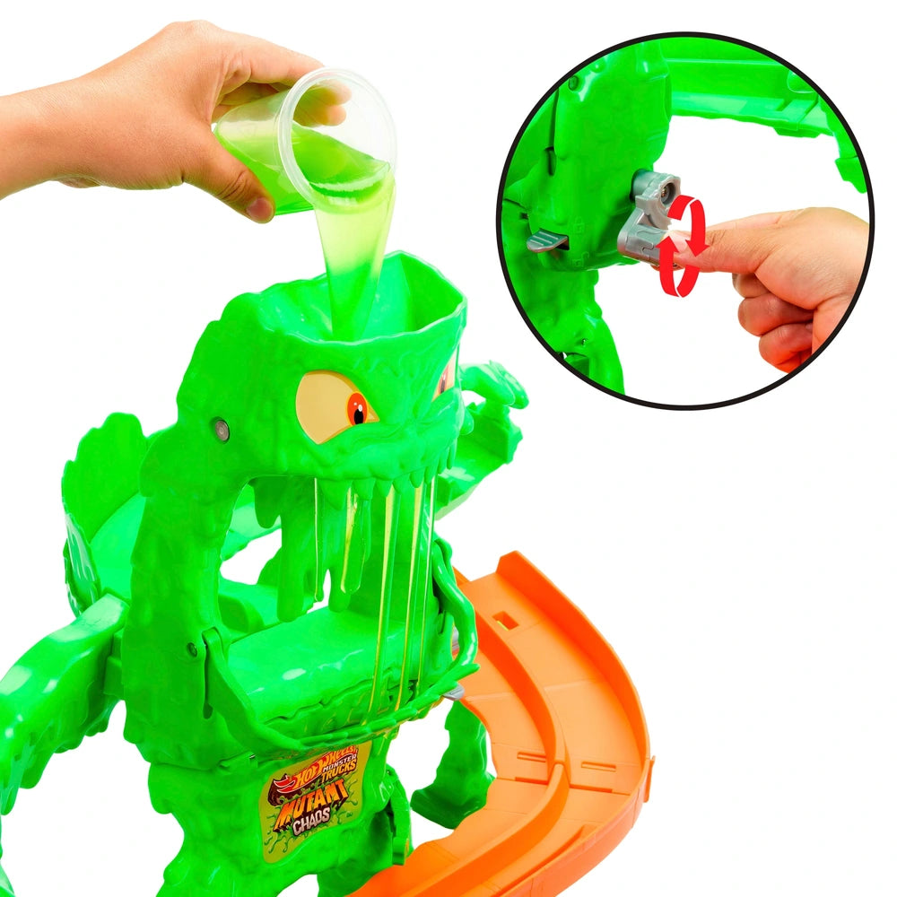 Hot Wheels Monster Trucks Mutant Chaos Monster Takedown 1:64 Scale