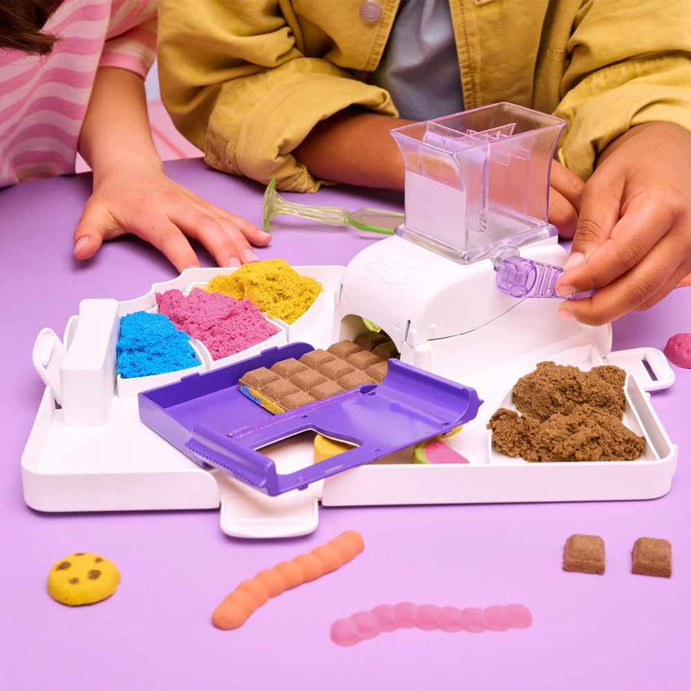 Kinetic Sand Sweet Station Set