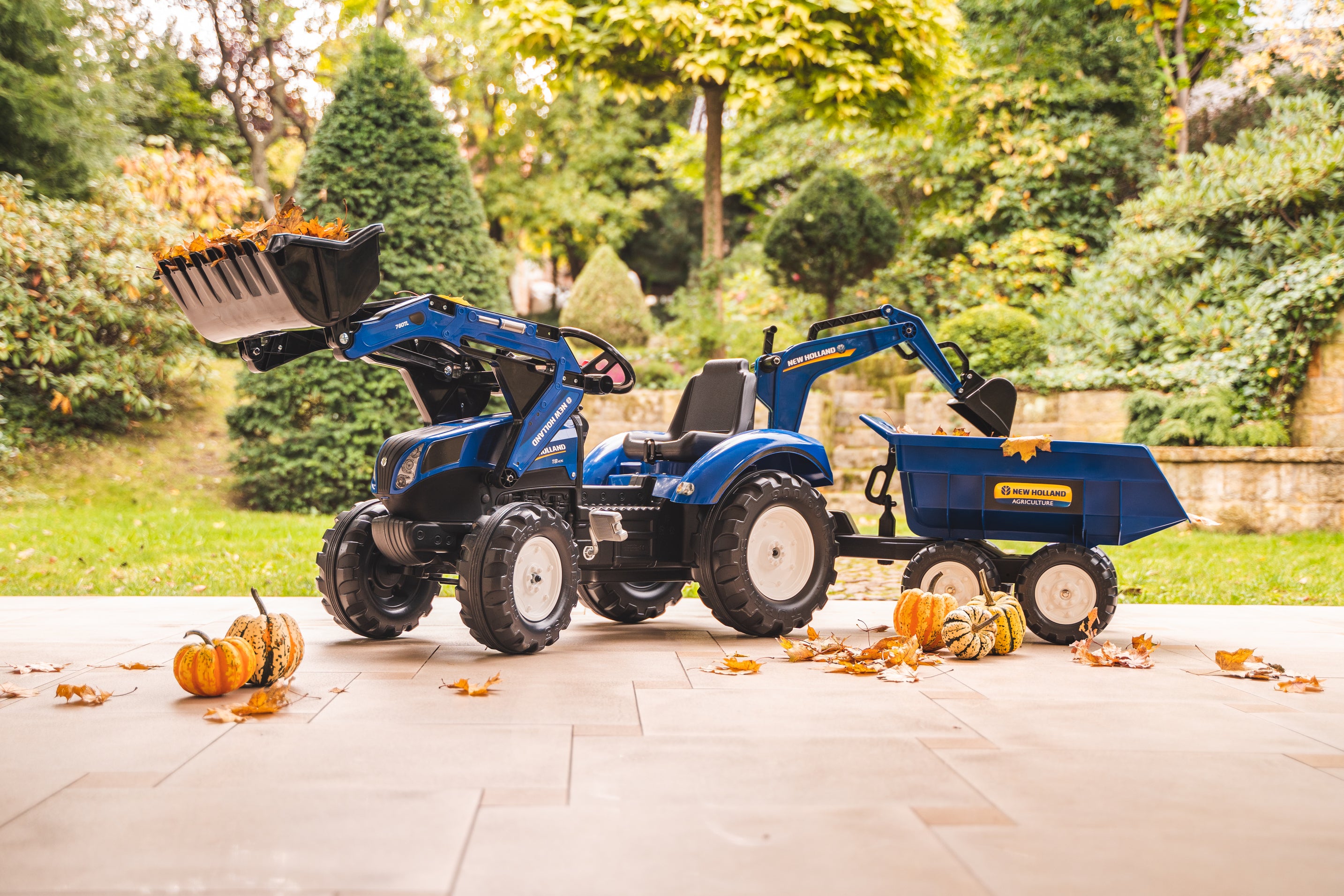New Holland T8 Tractor With Front Loader, Backhoe & Trailer