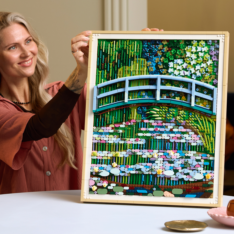 Lego Art Claude Monet – Bridge Over A Pond Of Water Lilies 31220