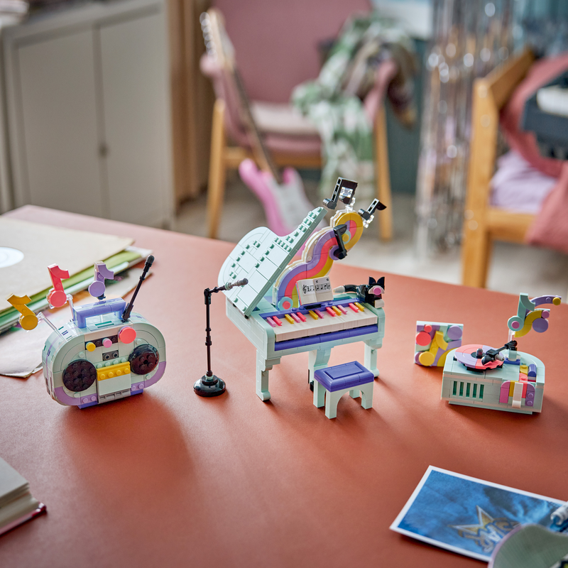 Lego Creator 3 In 1 Music Decor Piano With Cat 31392