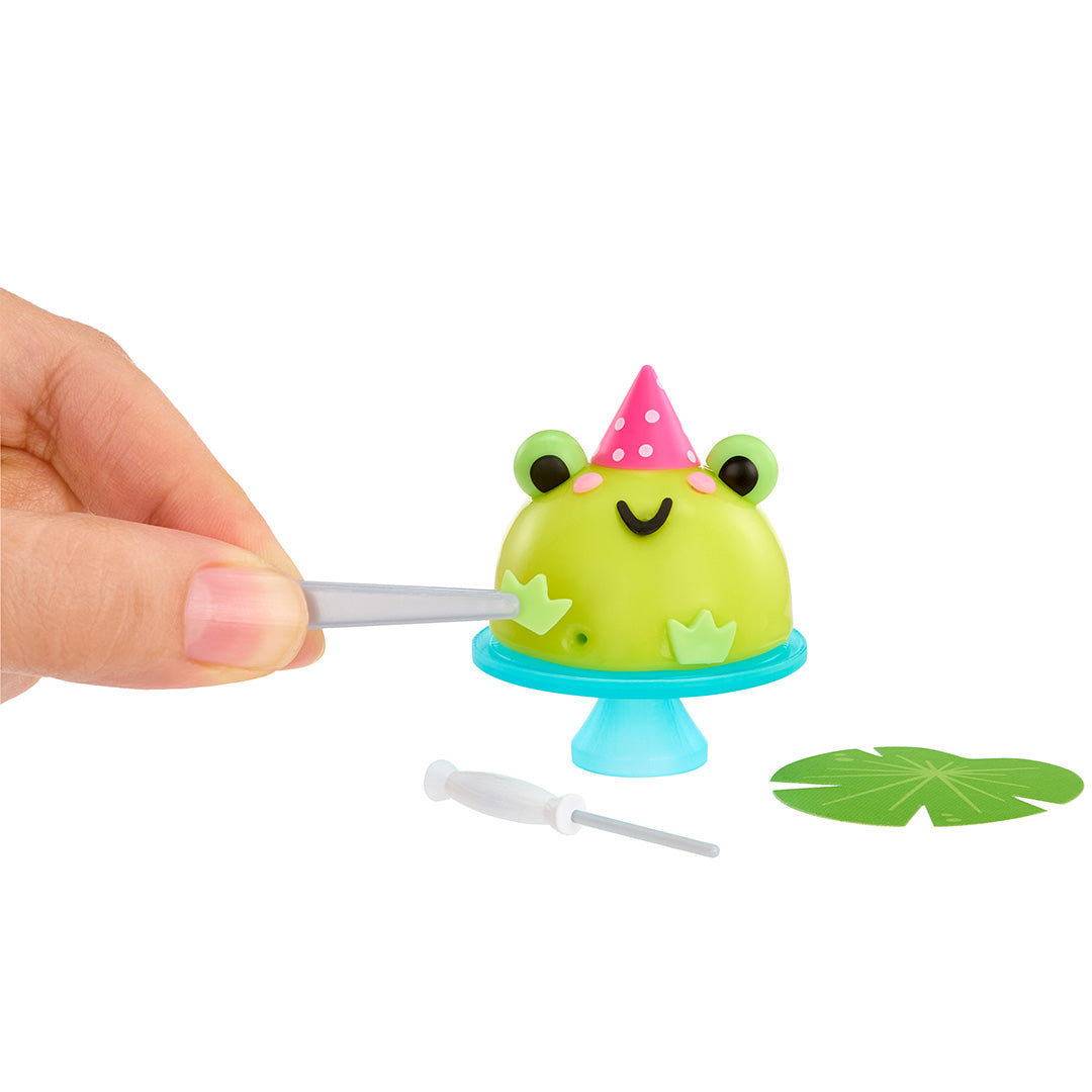 Mga's Miniverse- Make It Mini Diner From Scratch  Series 3 Assortment