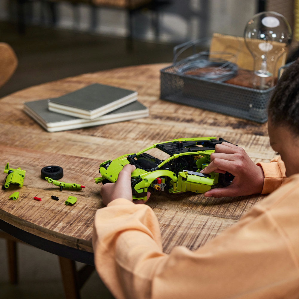 Lego® Technic Lamborghini Huracán Tecnica 42161 Building Toy Set (806 Pieces)