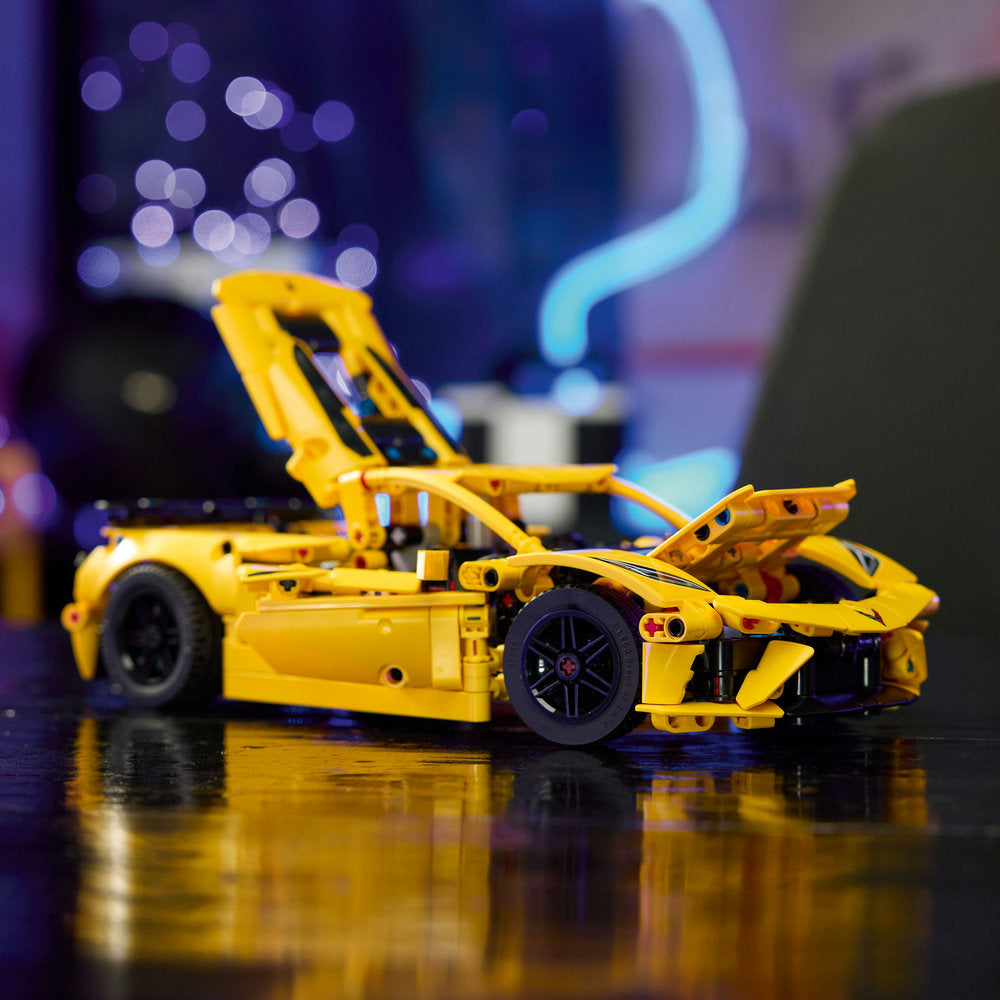 Lego Technic Chevrolet Corvette Stingray Set 42205