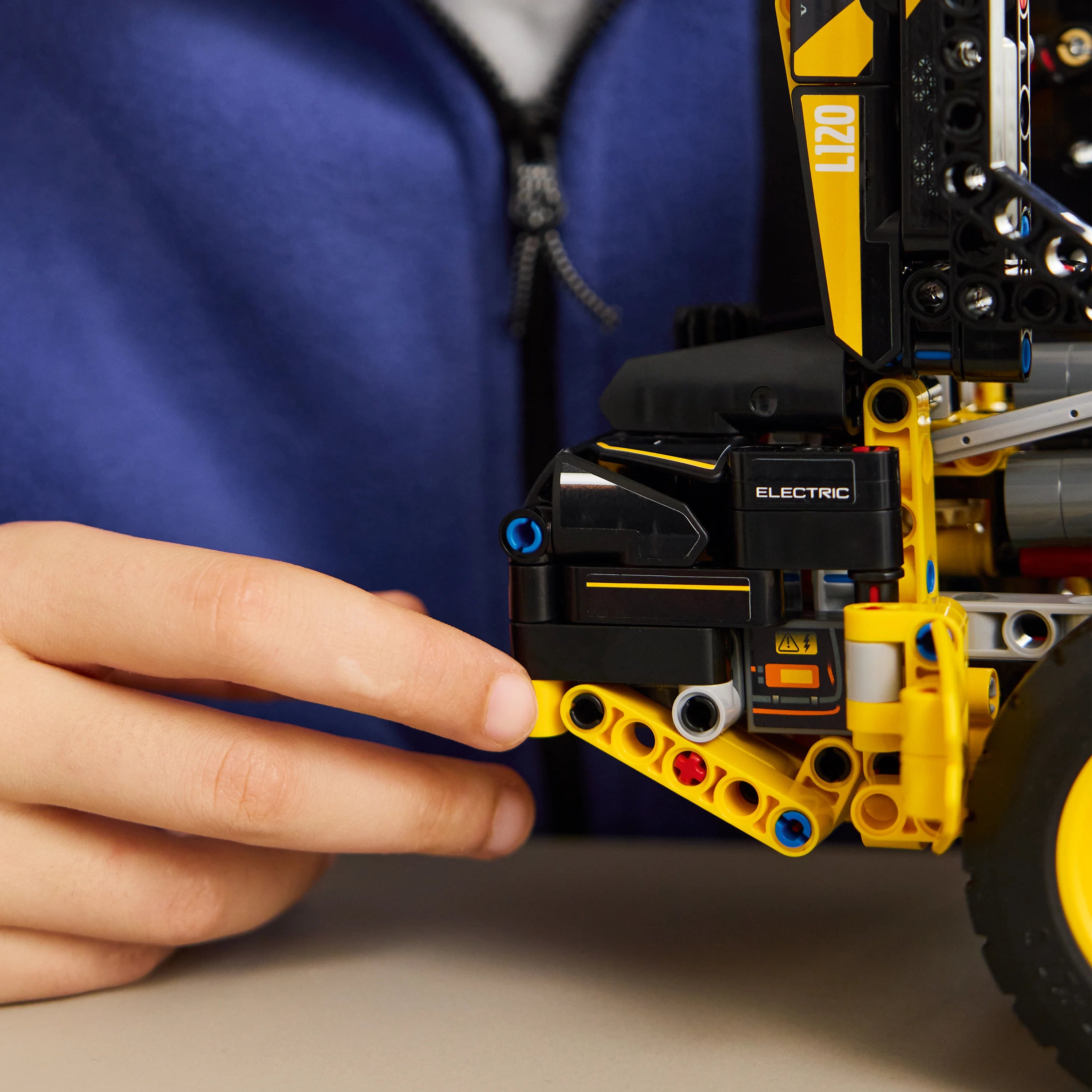 Lego® Technic Volvo L120 Electric Wheel Loader Construction Toy 42209