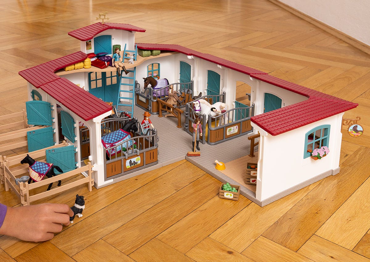 Schleich Horse Club Lakeside Riding Centre