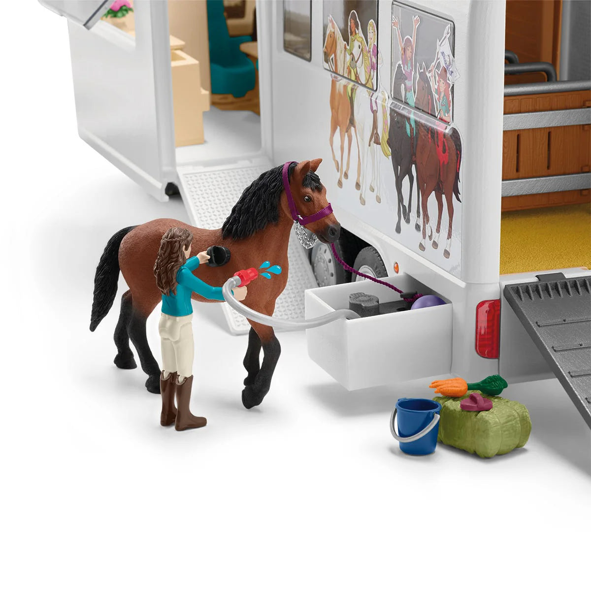 Schleich Horse Club Transporter Set With 3 Horses & 3 Figures