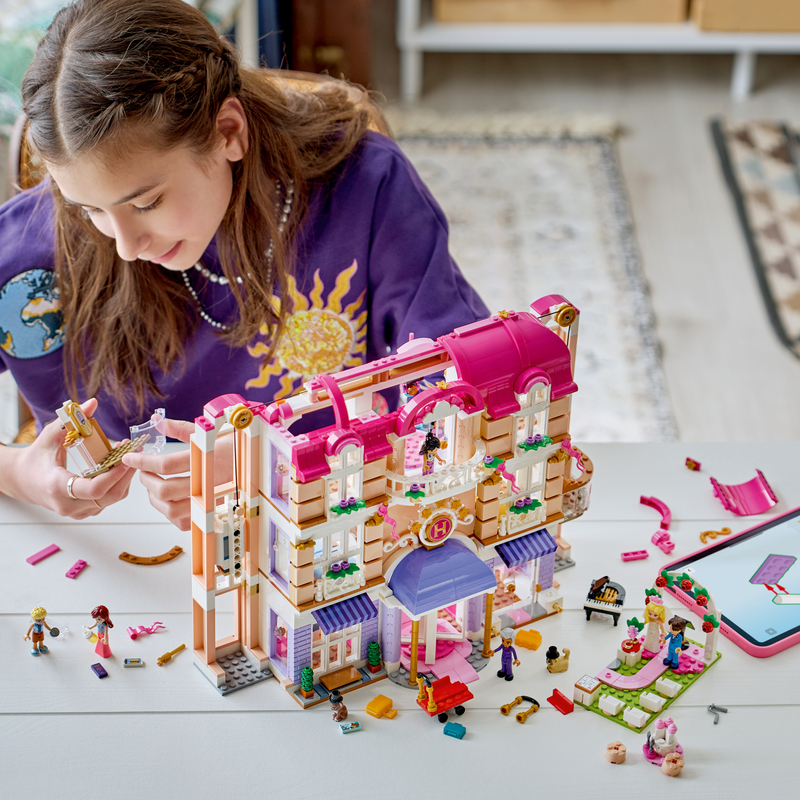 Lego Friends Heartlake City Grand Hotel Toy 42704