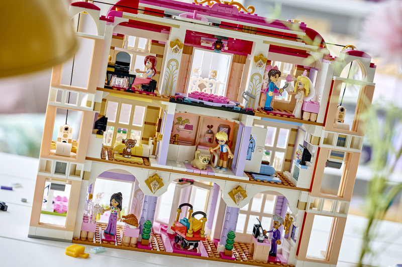 Lego Friends Heartlake City Grand Hotel Toy 42704