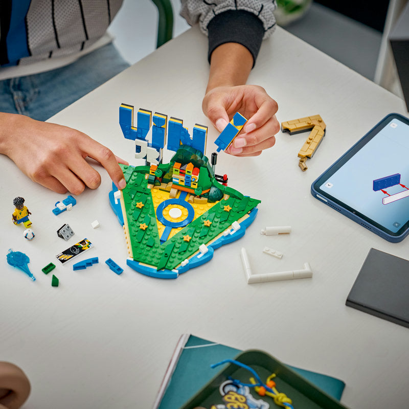 Lego® Editions Vini Jr. – Football Highlights 43027