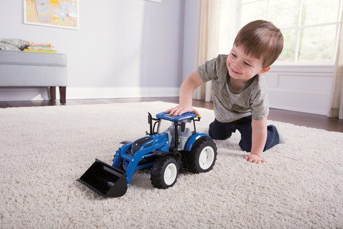 Britains Big Farm New Holland T7.270 Tractor 1:16 Scale