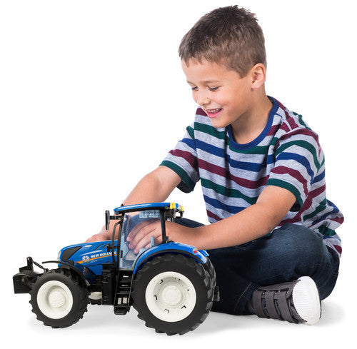 Britains Big Farm New Holland T7.270 Tractor 1:16 Scale
