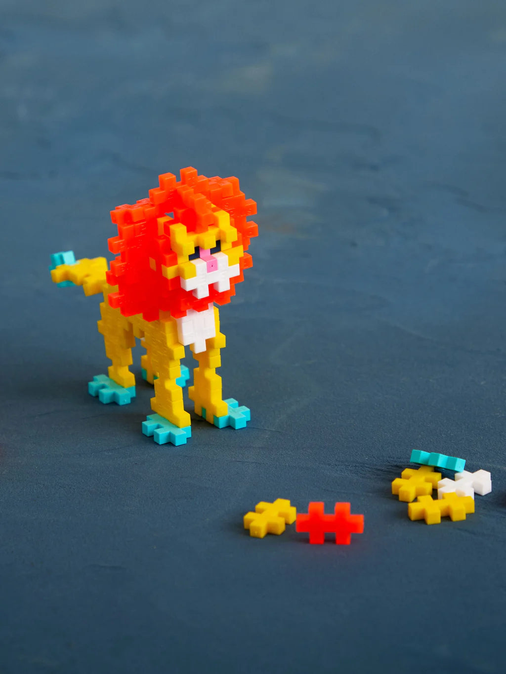Plus Plus Tube Lion Tube 100 Pieces