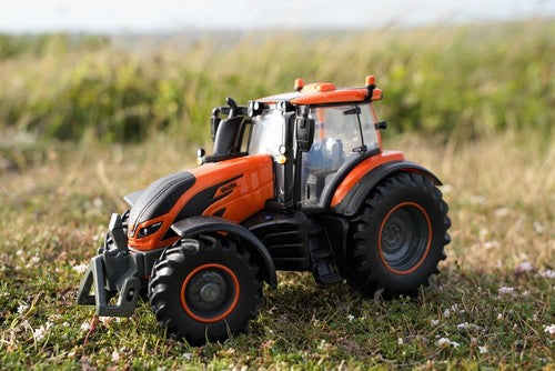 Britains 1:32 Orange Valtra T254 Tractor