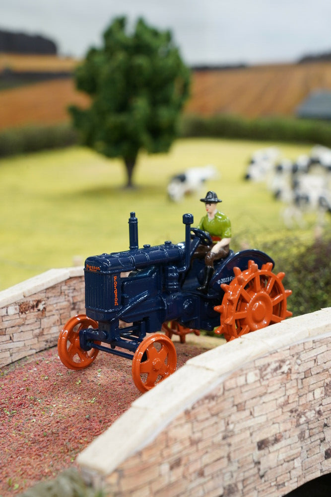 Britains Fordson Major With Steer Wheels (Limited Edition)