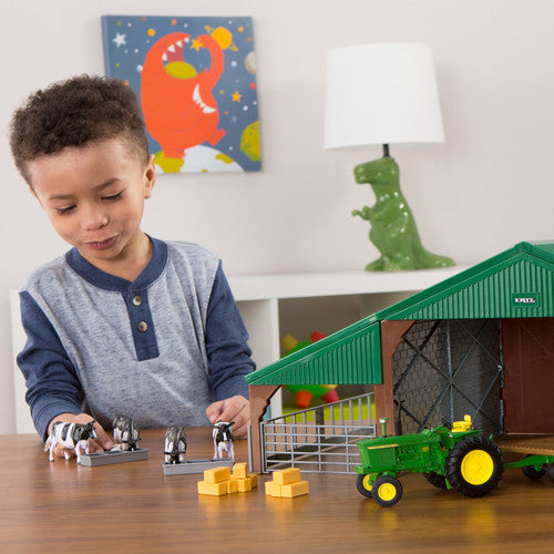 Britains John Deere Tractor & Shed Set