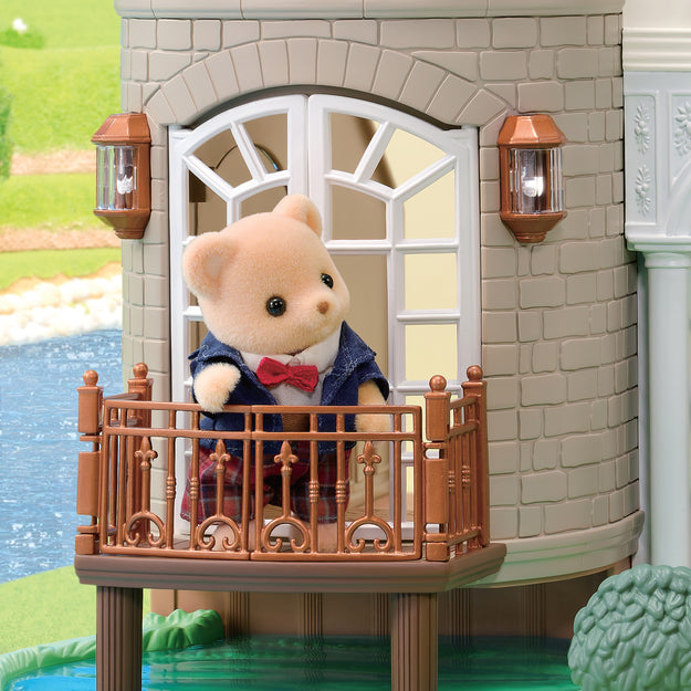 Sylvanian Families Red Roof Riverside Manor