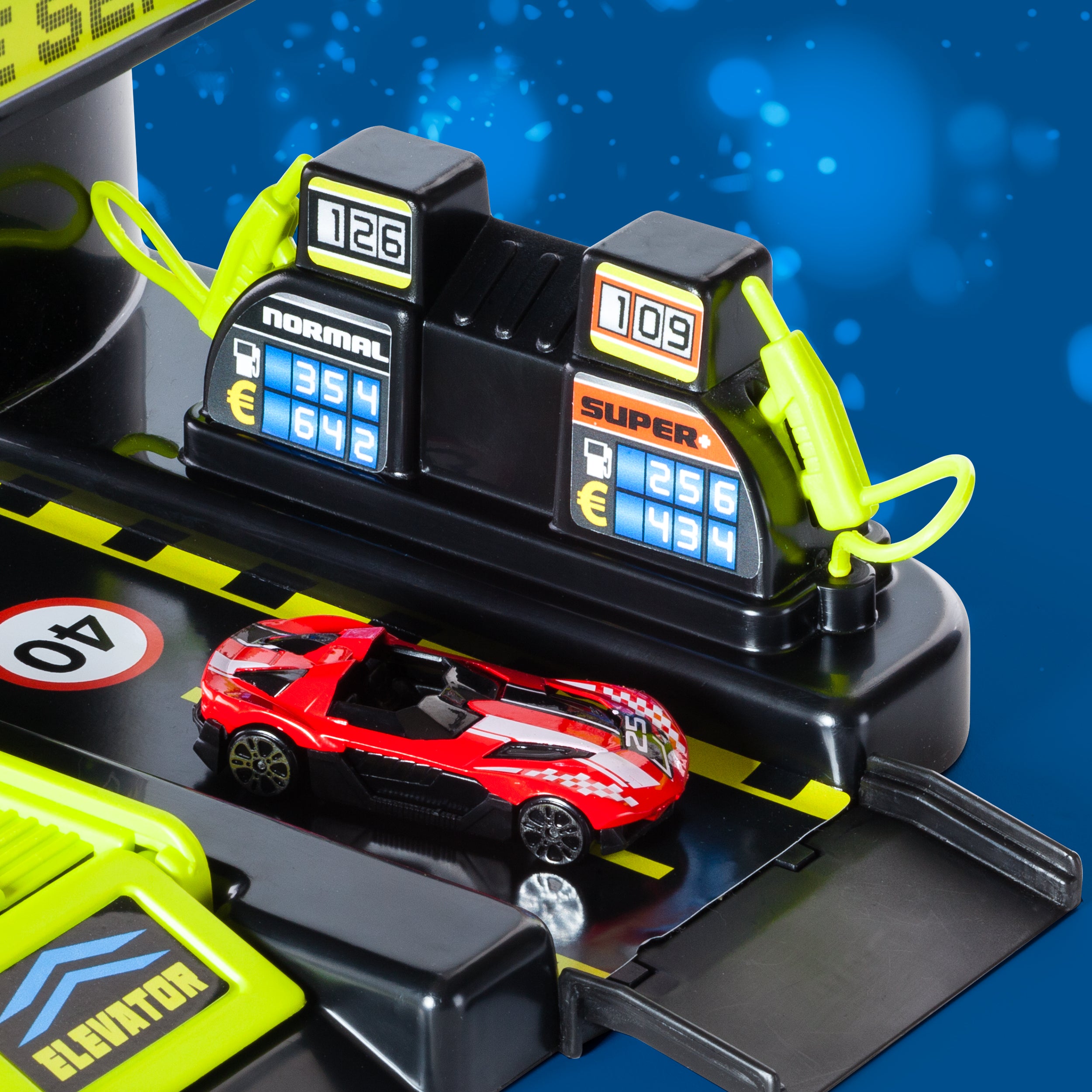 3 Storey Parking With Tracks And 5 Cars