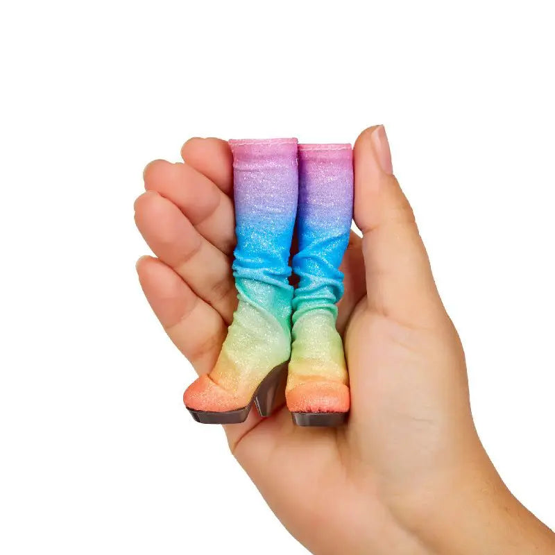 Rainbow High Mini Accessories Studio Shoes, 25+ Mystery Fashion Collectibles Assortment