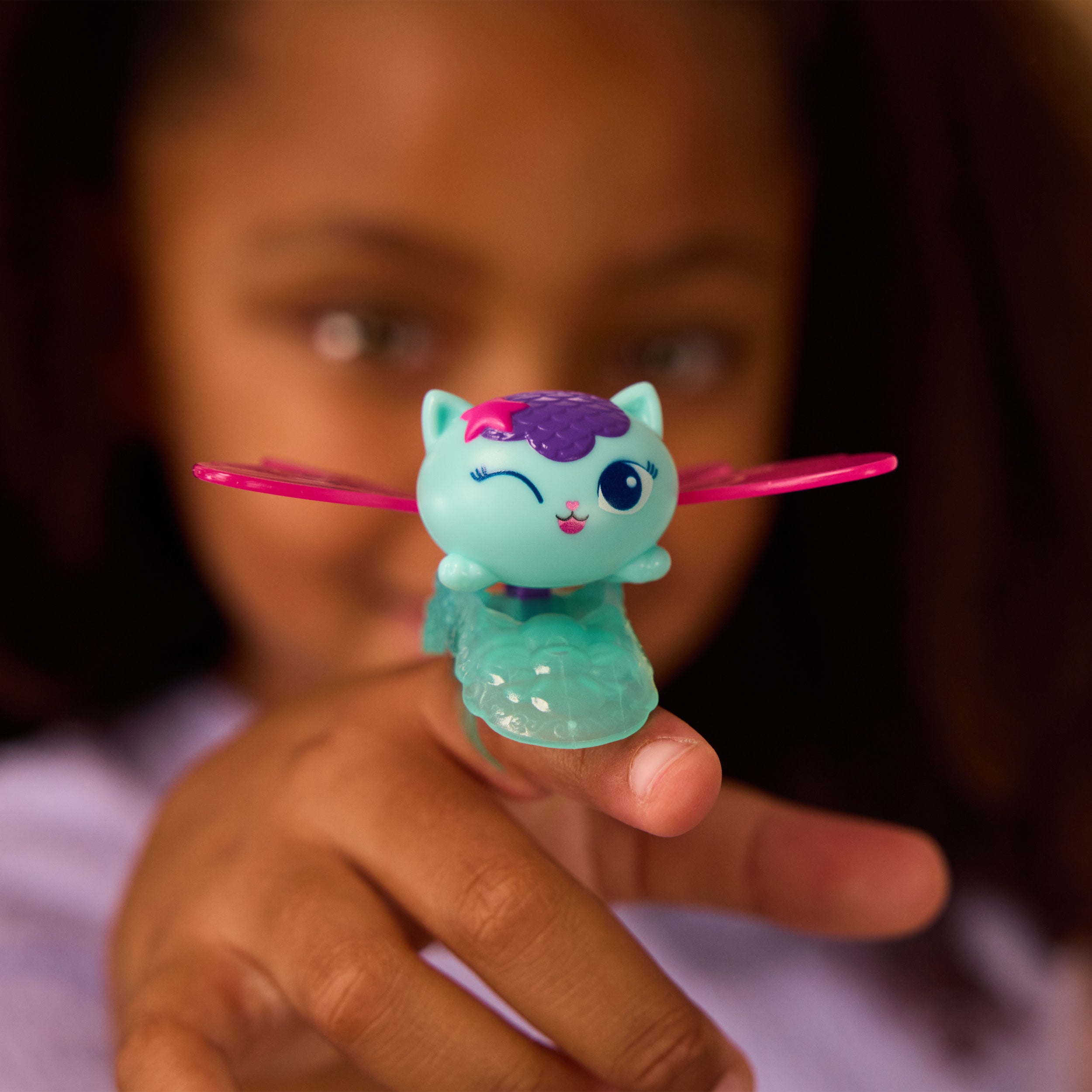 Gabby's Dollhouse Fairylandia, Kitty Fairy Flutter-Riffic Fairy Ring With Display Stand  Assortment