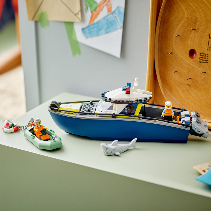 Lego City 60456 Police Boat Chase Toy With A Floatable Speedboat And Dinghy