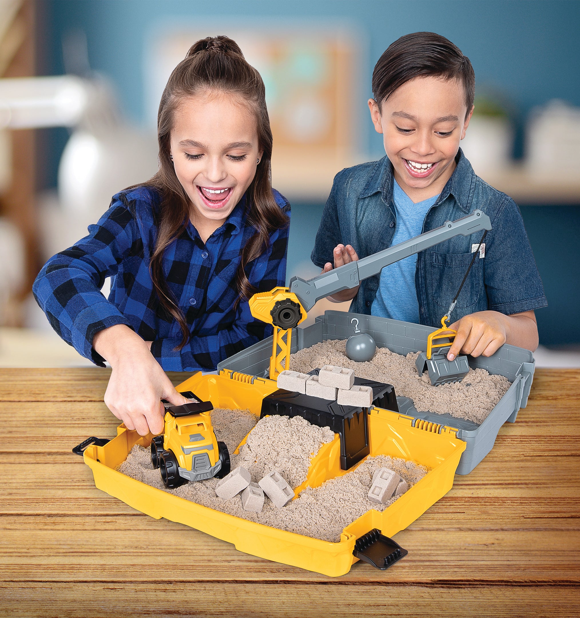 Kinetic Sand Construction Sandbox
