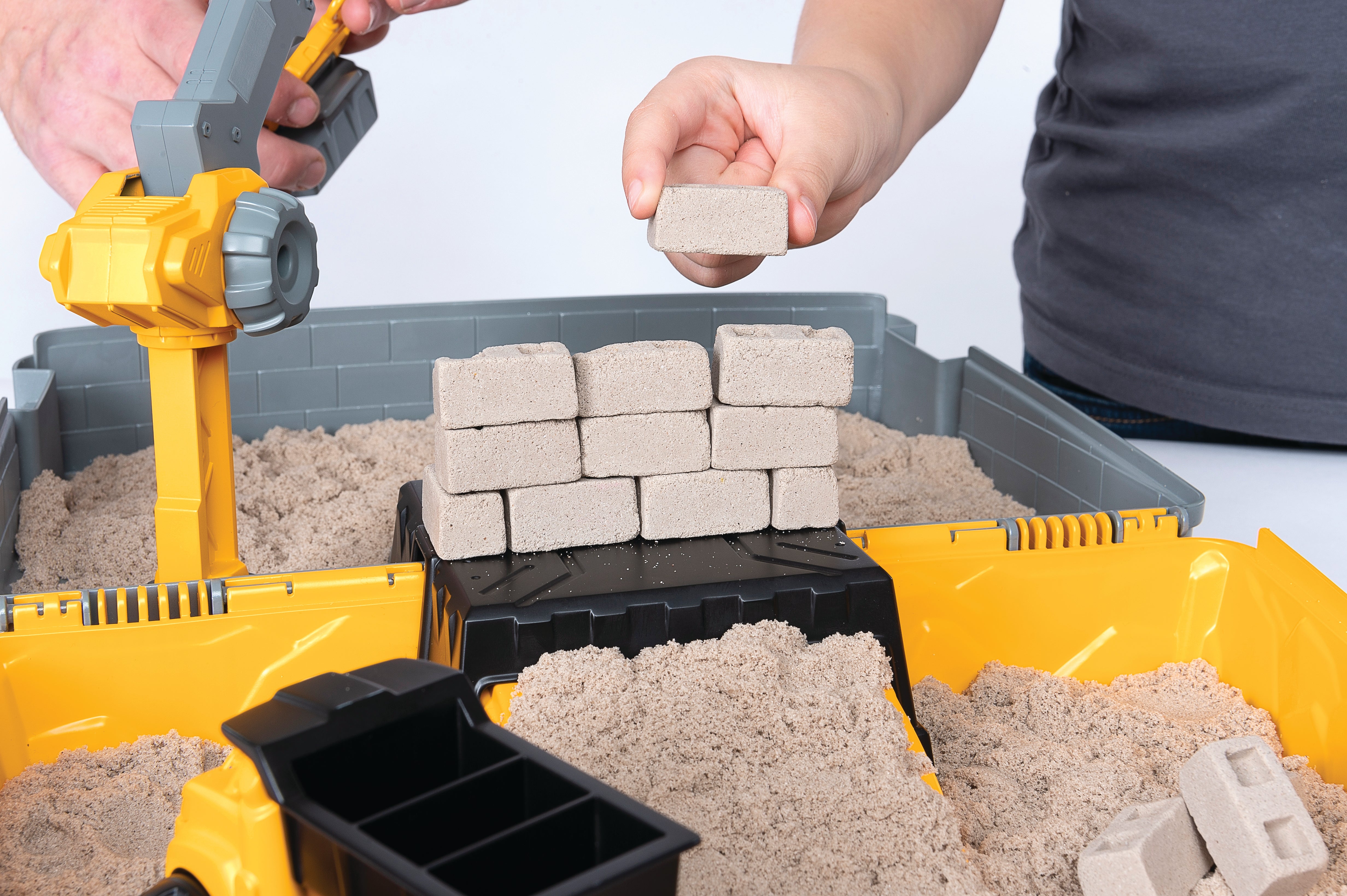 Kinetic Sand Construction Sandbox