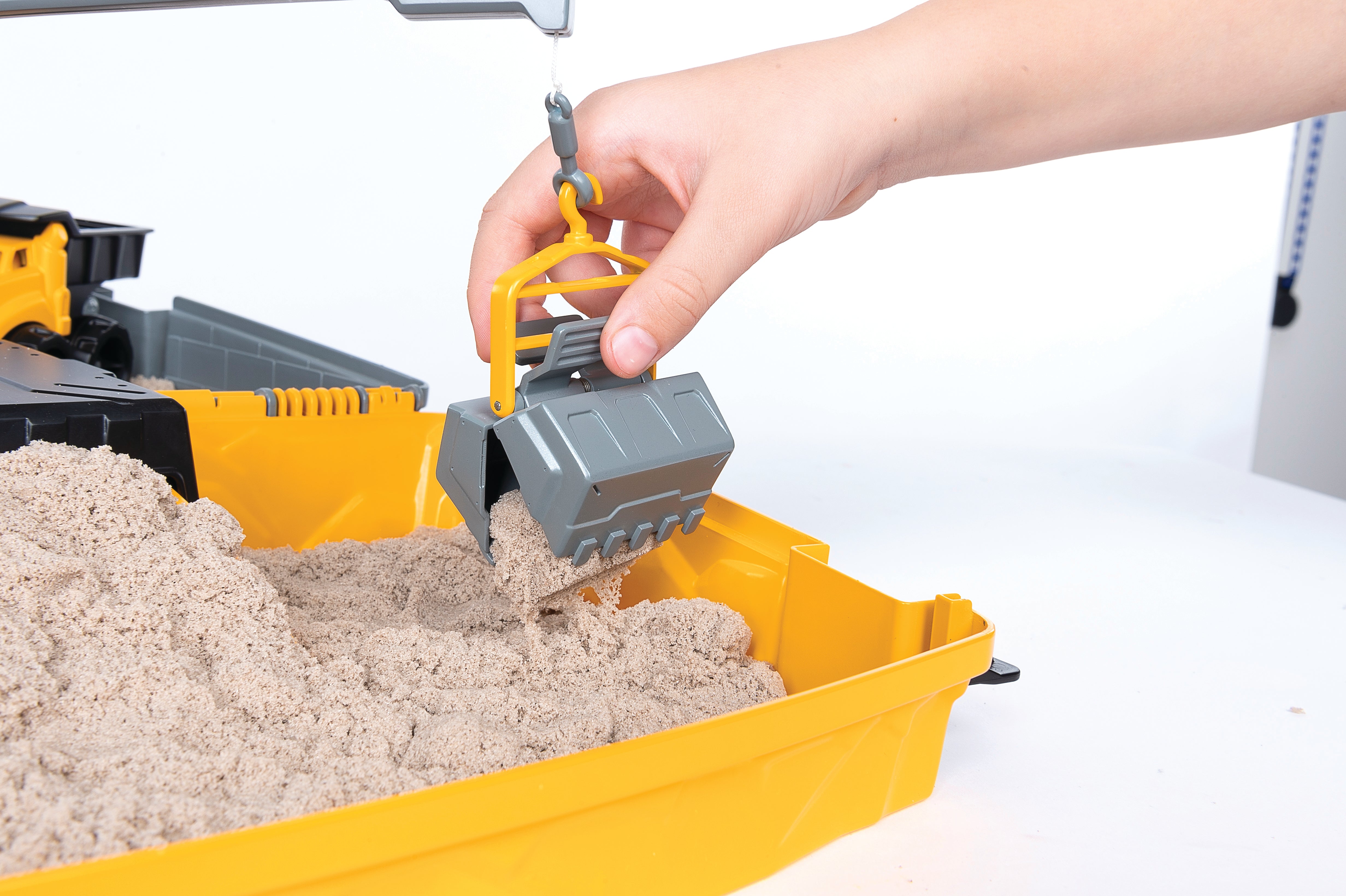 Kinetic Sand Construction Sandbox